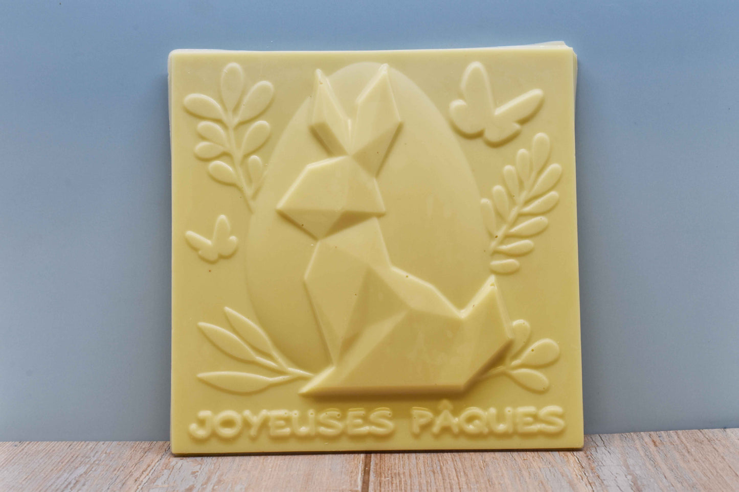 Tablette Joyeuses Pâques au chocolat blanc
