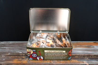 "Crest" Box